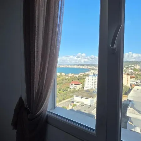 Mara's Seaview Appartamento *